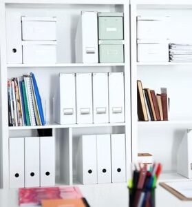 bureau de travail rangé minimaliste bureau de travail rangé minimaliste
